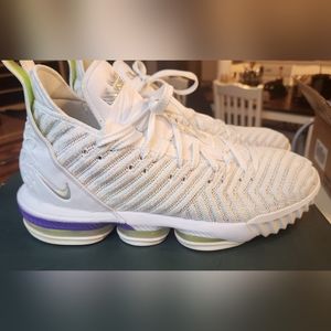 Lebron James XVI "Buzz Lightyear: Size 11 Mens 12.5 womens